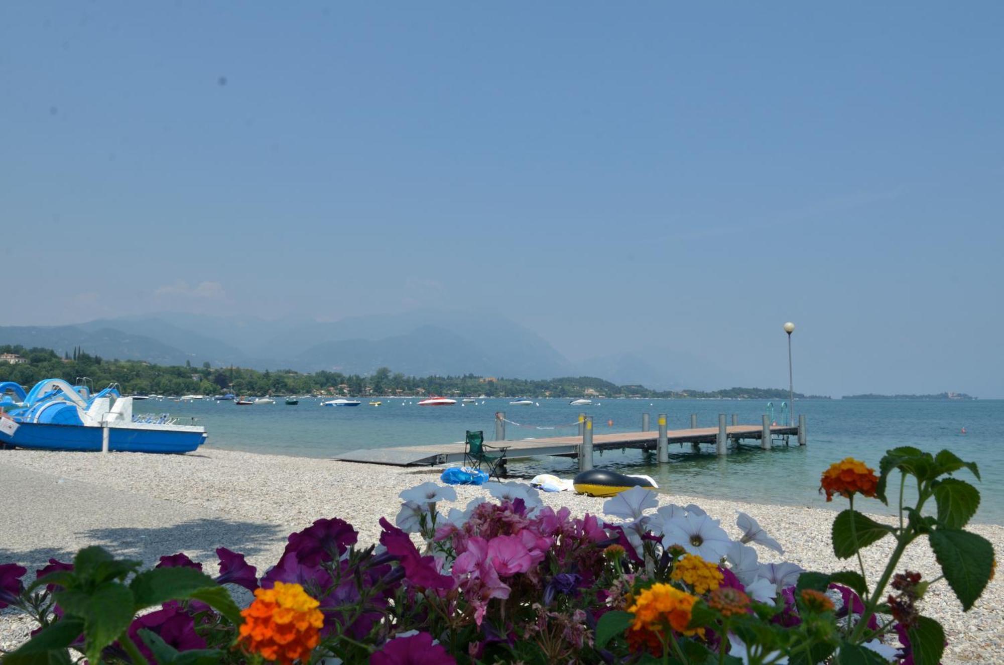 Bellerive Ristorante Albergo Manerba del Garda Kültér fotó