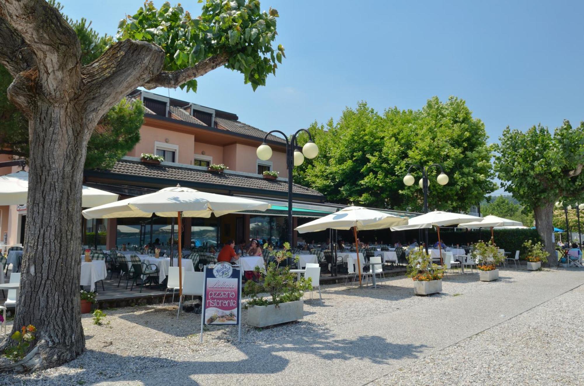 Bellerive Ristorante Albergo Manerba del Garda Kültér fotó
