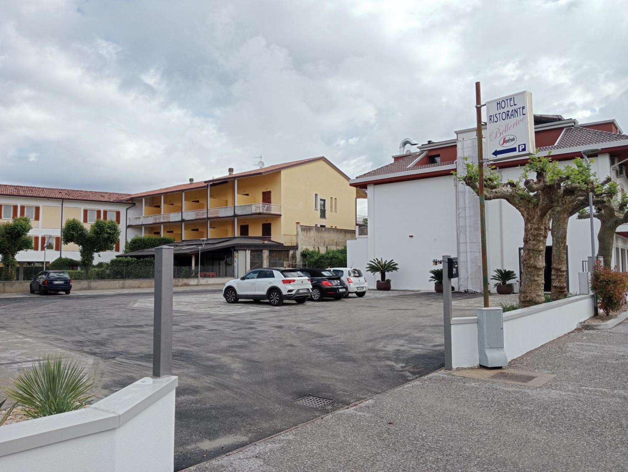 Bellerive Ristorante Albergo Manerba del Garda Kültér fotó