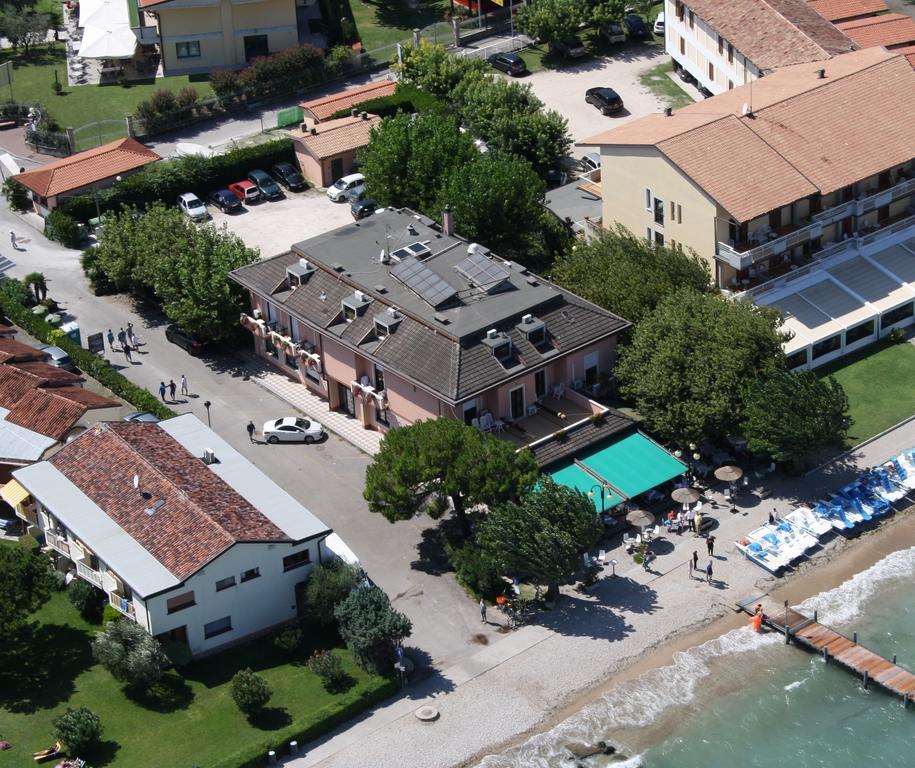 Bellerive Ristorante Albergo Manerba del Garda Kültér fotó