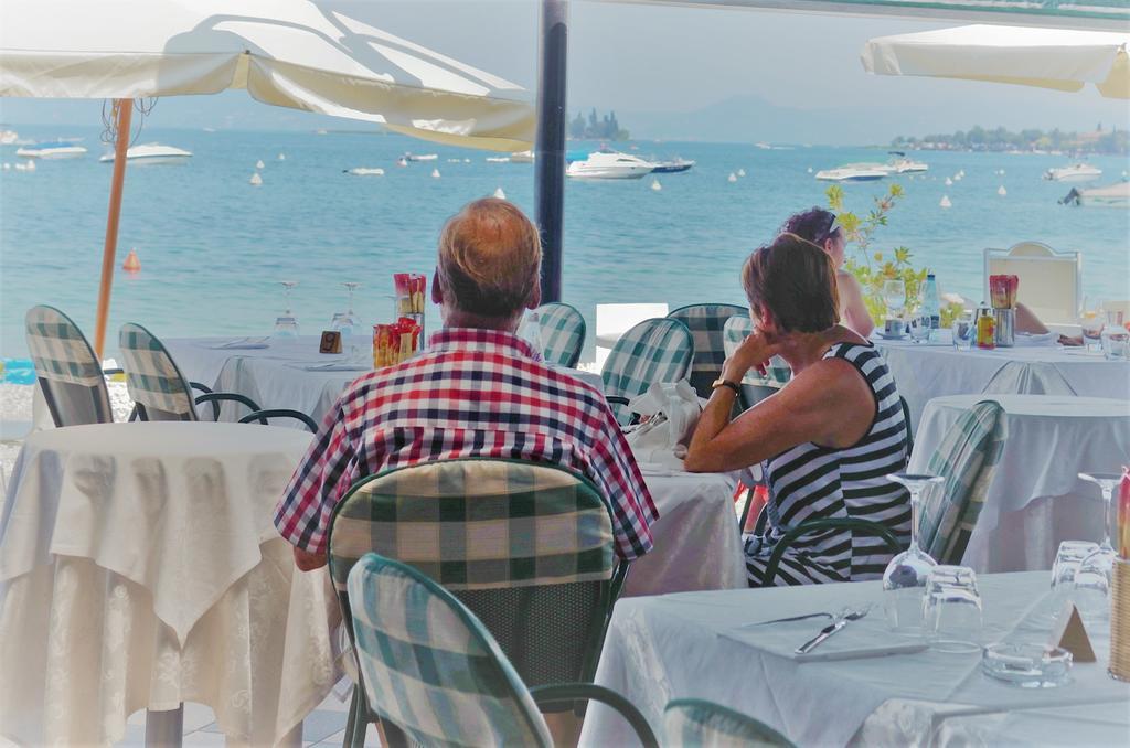 Bellerive Ristorante Albergo Manerba del Garda Kültér fotó