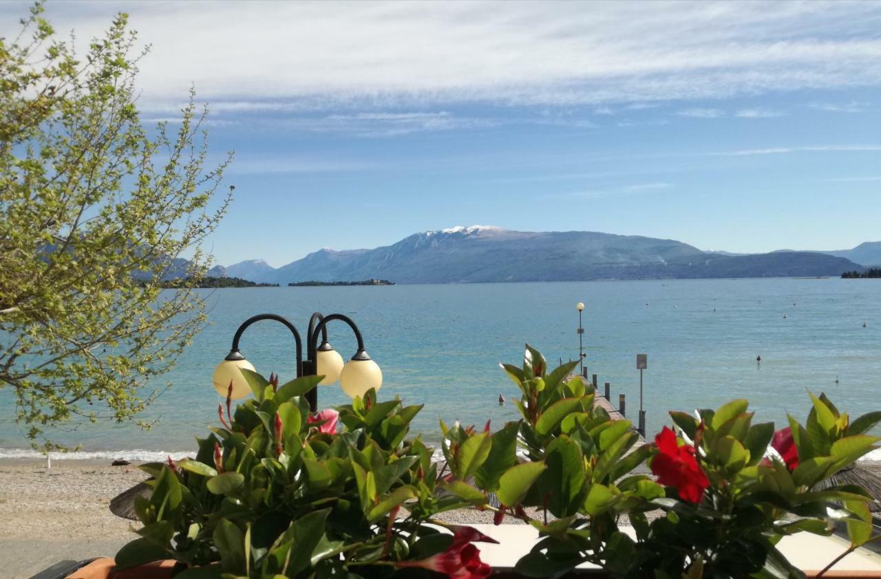 Bellerive Ristorante Albergo Manerba del Garda Kültér fotó